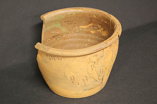 stoneware pottery pot